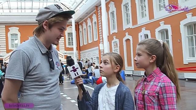 Соревнования по запуску бумажных самолетиков смотреть онлайн