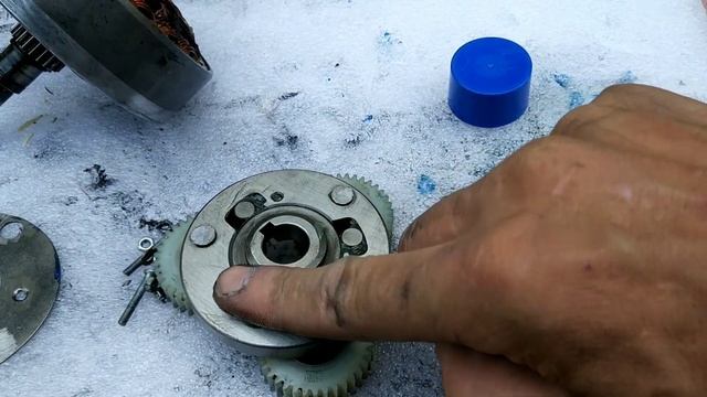 Сломалось Мотор-колесо, прокручивается, разобрал фривил и заварил, отклеились магниты смотреть онлайн