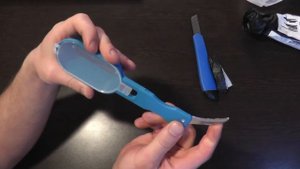 Рыбочистка с контейнером и ножиком