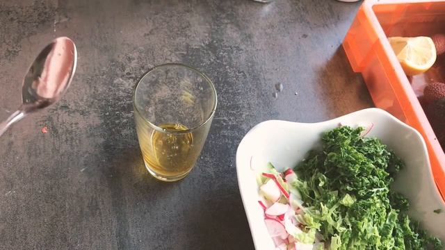 Быстрая полезная заправка для салата смотреть онлайн