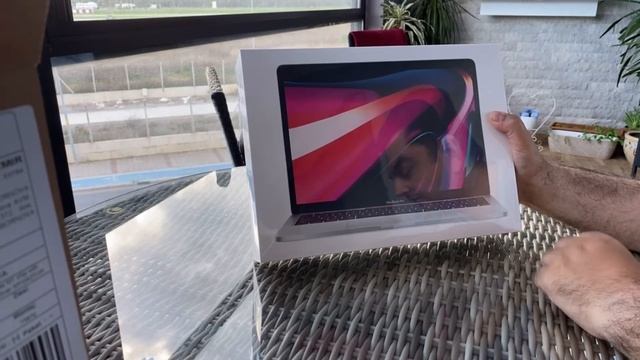 Macbook Pro M1 256 GB SSD aldık. смотреть онлайн