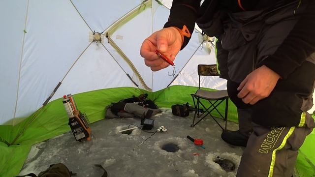 ШОК!!! ПОДВОДНЫЕ КАДРЫ!!! ЩУКА АТАКУЕТ БАЛАНСИР !!! Локки впервые на охоте и рыбалке!!! смотреть онлайн