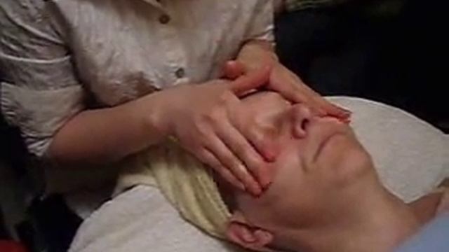 Массаж "Чарующие глазки" смотреть онлайн