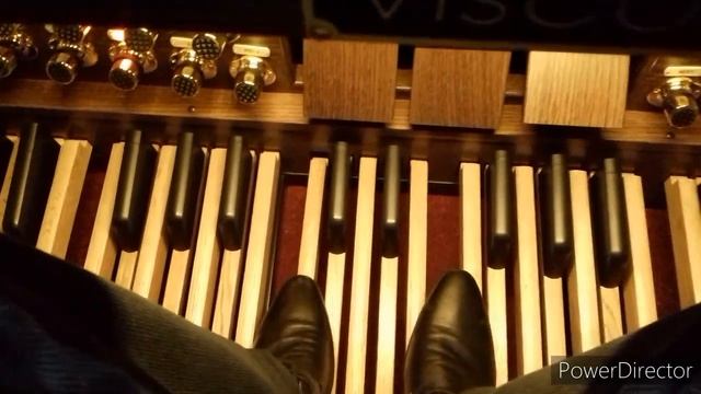 Наигрыши "под драку" на органе. Russian folk games played on the organ. смотреть онлайн
