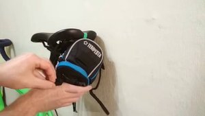 Как зацепить подседельную сумку за сидушку велосипеда
