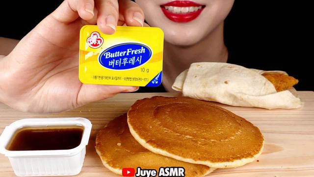 SUB) ASMR *KOREAN McDonald's MCMORNING* BACON EGG MCMUFFIN, HOTCAKES, HASH BROWN, REAL EATING SOUND смотреть онлайн