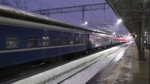 Электровоз ЧС7-233 (ТЧЭ-33) со скорым поездом "Славянский экспресс" №004Б Брест - Москва.