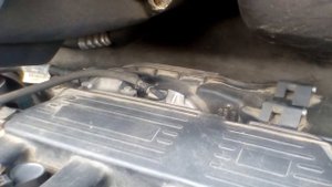 Проверка герметичности впускного коллектора Рено Трафик (F4R820) "дымогенератором"