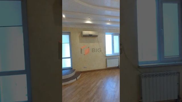 Приміщення 200 м2 з ремонтом та генератором в БЦ за вул. Межигірська
