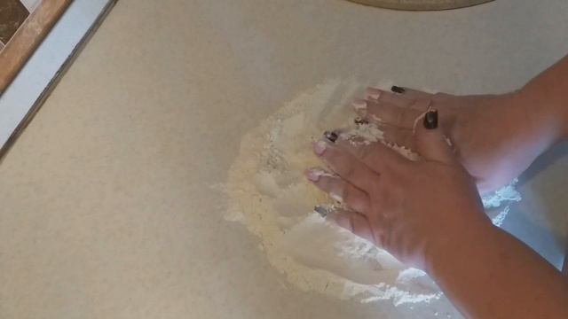 Накрыли теплицу)) посадили саженец)) готовлю пельмени)) смотреть онлайн