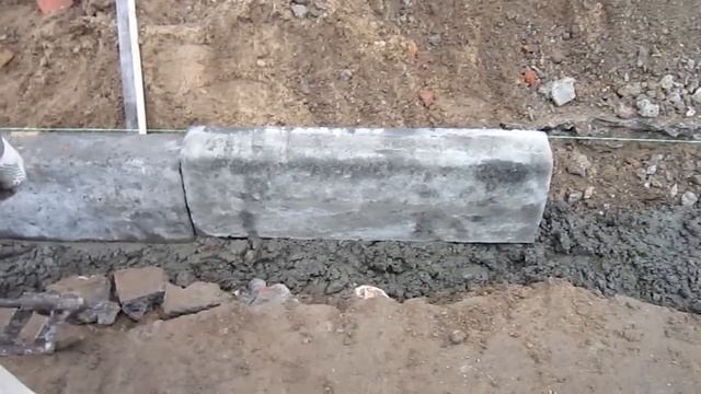 Установка бордюра.MOV смотреть онлайн