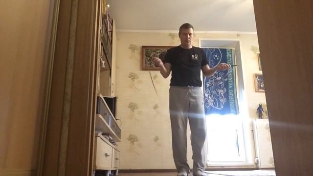 Скакалка. Выход из базового прыжка "чайник" (crooner inverse)