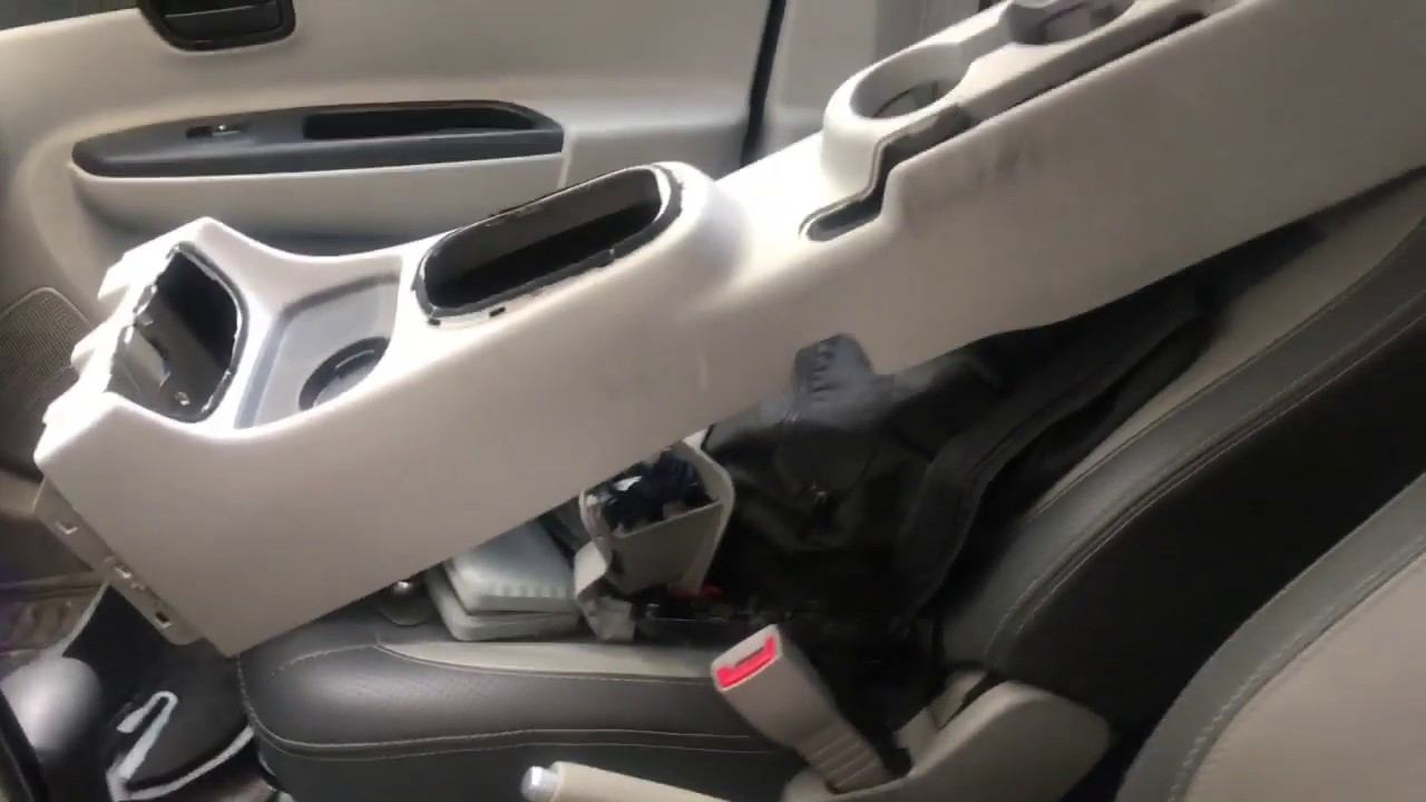 Замена лампочки подсветки селектора АКПП Hyundai verna accent