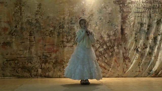 Степкина Аня, Зимняя сказка; Лачинова Марьям, Про маму; Ницук Лера, Дед мороз; смотреть онлайн