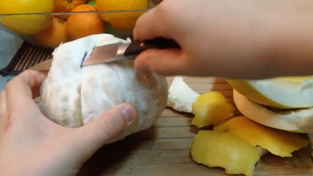 Пробую Помело и показываю как его чистить.