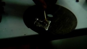 Плавление олова строительным феном при 650 градусах на уроке технологии