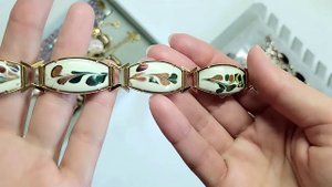 113. Распаковка лота с винтажными браслетами. Часть 1