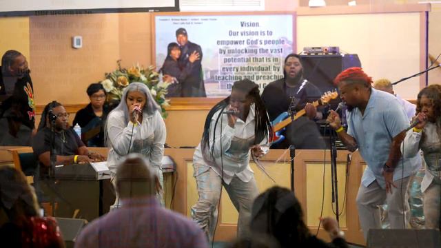 4TV * Kendrick Evans and Renew'd -1- Been Running (2/17/2024) ___ in Auburn AL смотреть онлайн