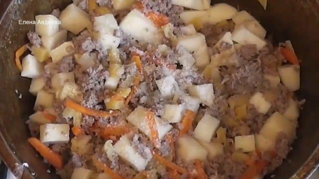 Картофель с фаршем и тыквой