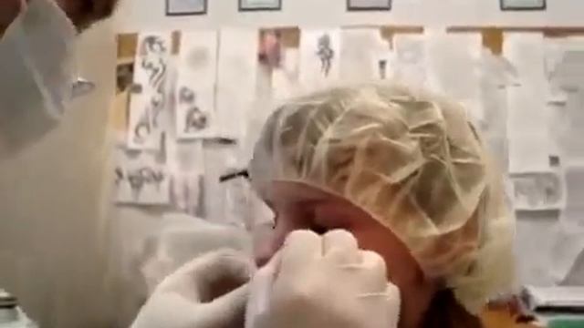 Пирсинг носа, прокол носа Dr.Cash смотреть онлайн