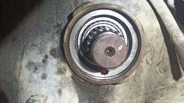 VOLVO самосвал: сборка и установка проходного вала среднего моста//Корнеев Алексей смотреть онлайн