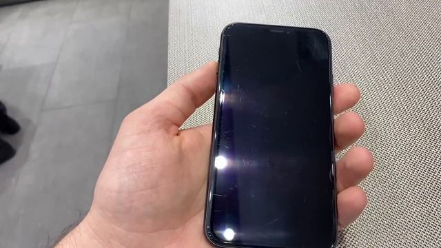 iPhone XR год эксплуатации БЕЗ ЧЕХЛА И БЕЗ СТЕКЛА ? ЧТО С НИМ СТАЛО?! смотреть онлайн