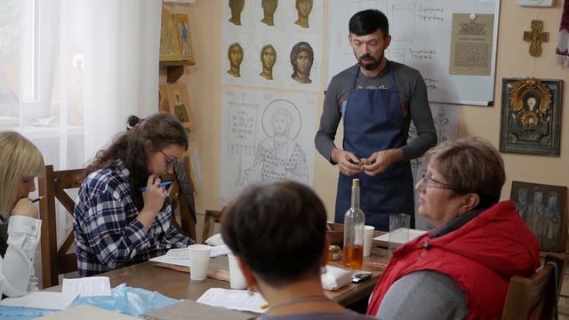 Мастер-класс по левкасу в иконописной школе TEOFOS
