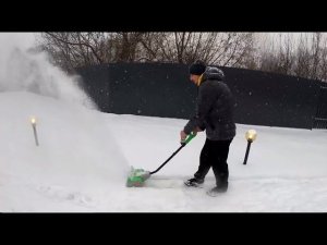 Убираем снег легко и быстро. Аккумуляторный снегоуборщик REDVERG RD-SB18-300BLC/U