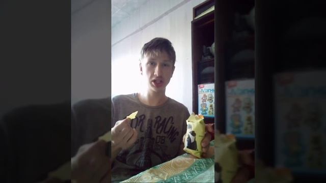 Пробуем китайские чипсы смотреть онлайн