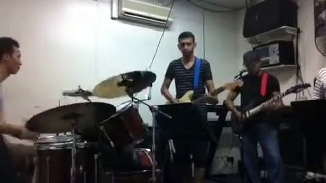 Jammin Happy Happy - Tiada Lagi Airmata *zaini* смотреть онлайн