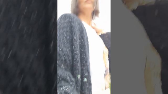 Вязаное пальто. Ручное вязание. смотреть онлайн