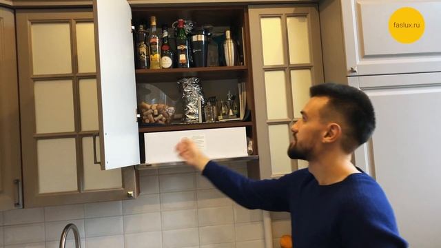 Замена фасадов. Замена Столешницы. Обновление кухни, которой более 20 лет.