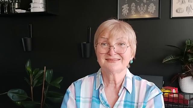 Ответы на КОММЕНТАРИИ 🤭 Вас Украшает Труд💪 НАС ПЛАТЬЕ 💃 смотреть онлайн