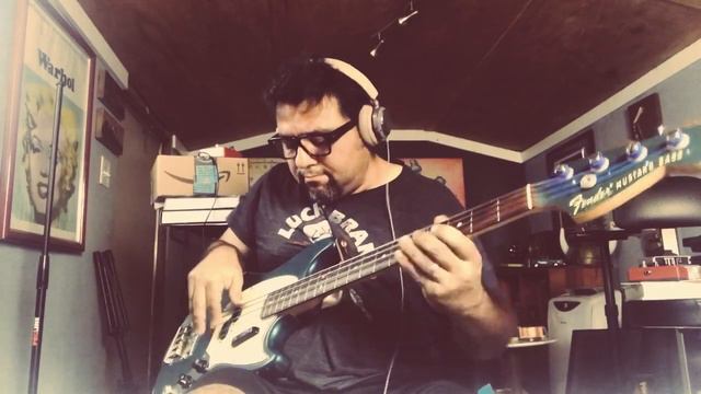 1969 Fender Mustang - (2) #13 смотреть онлайн