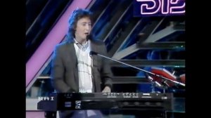 Julian Lennon 'Too Late For Goodbyes' - Live (Discoring 1984)