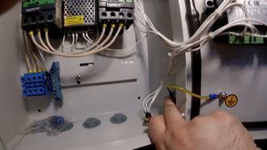 Видеоинструкция для подключения генератора к дому.