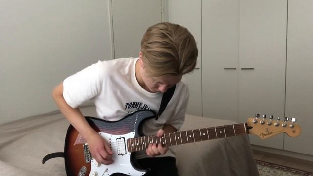 Iron Maiden - 22 Acacia Avenue | Dave's solo cover (Guitar only) смотреть онлайн