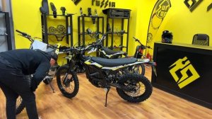 SUR-RON ULTRA BLACK EDITION. Короткий обзор. Главные отличия от базовой версии