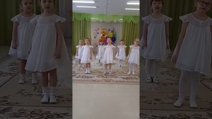 МБДОУ №138 старшая группа "Золотая рыбка" Песня "Самая хорошая"