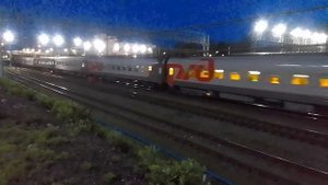 Электровоз ЭП2К с пассажирским поездом 140М "Брянск-Санкт-Петербург".