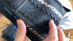 Unboxing - Pneus Continental Terra Hardpack 2.0 Gravel/Urbana