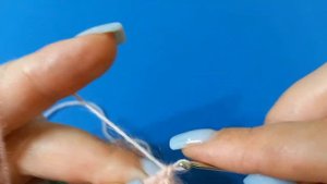 Маленькая роза крючком брошь. Цветы крючком. Вязание крючком. Crochet small flowers tutorial easy.