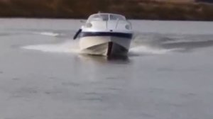 Моторная лодка Бестер 500 Посейдон 500 на воде