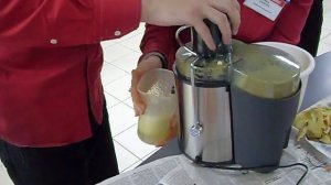 Витек VT-1609 против яблок : кто кого?