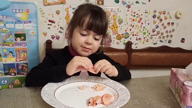 Как чистить креветки. В чем отличие самок и самцов. смотреть онлайн