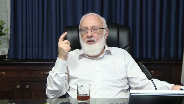 Перенести центр тяжести наших действий в духовное