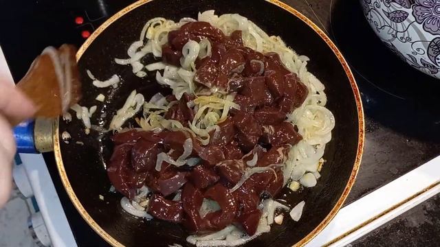 Печень говяжья в сметане смотреть онлайн