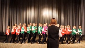 Ирвинг Берлин " Puttin on the Ritz",исполняет хор "Барбариски"