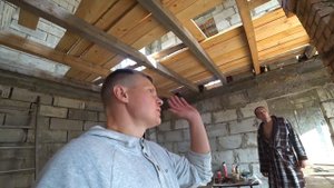 ВСЕ ОТВАЛИТСЯ!!! КАК НЕ НУЖНО ШТУКАТУРИТЬ ГАЗОБЛОК, ПЕНОБЛОК ПО МАЯКАМ СВОИМИ РУКАМИ