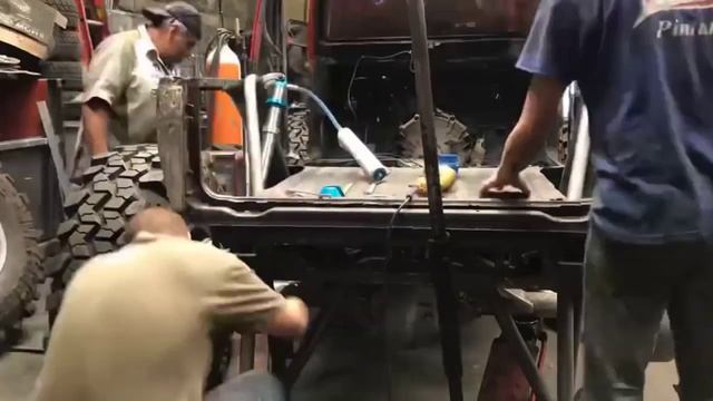 Suzuki Samurai 4x4 , Fabricacion de Suspension смотреть онлайн